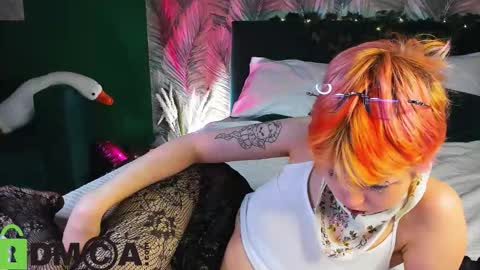 CarolineRichter online show from December 19, 2025, 2:07 am