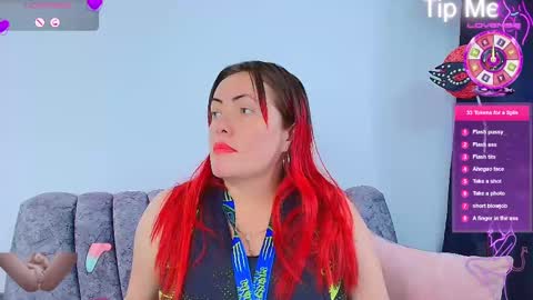 Snapshot of carolinhe_ chatting on October 10, 2025, 10:20 pm Carolinhe  online show from October 10, 2025, 10:20 pm