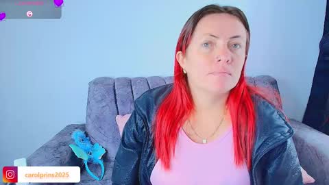Snapshot of carolinhe_ chatting on October 14, 2025, 8:09 pm Carolinhe  online show from October 14, 2025, 8:09 pm