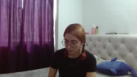 carolinnapinkman online show from March 6, 2026, 7:43 pm