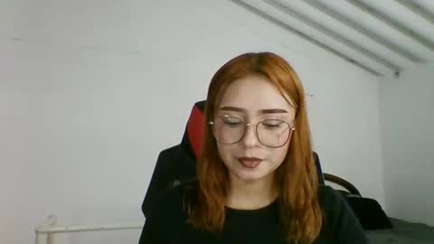 carolinnapinkman online show from May 15, 2026, 8:38 pm
