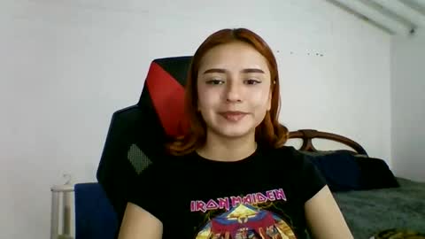 carolinnapinkman online show from May 16, 2026, 7:56 pm