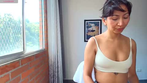 Snapshot of carolu_ chatting on September 21, 2025, 1:35 pm Caro online show from September 21, 2025, 1:35 pm