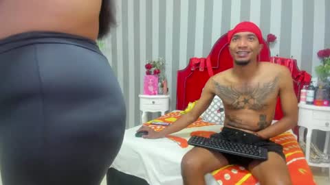 caroyandy online show from August 5, 2026, 12:30 pm
