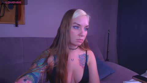 Carrie online show from December 1, 2025, 6:57 pm