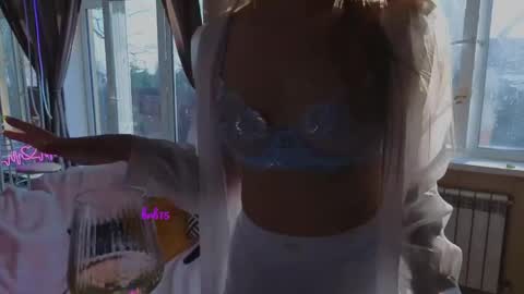 carriebradshawww online show from May 6, 2026, 9:14 am