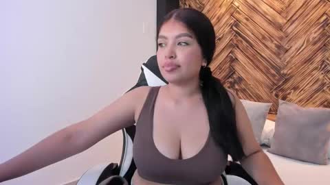 carriepink_ online show from September 12, 2025, 12:49 pm