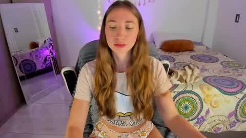 Nia  online show from February 8, 2025, 12:38 am