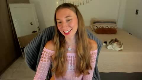 Snapshot of carriexwood chatting on October 30, 2025, 11:16 pm Nia  online show from October 30, 2025, 11:16 pm