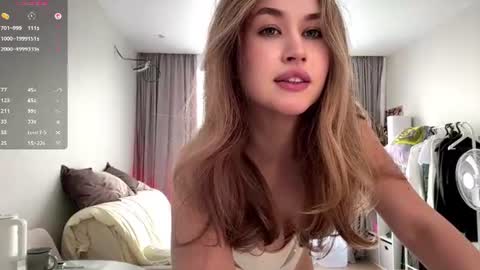 Kira online show from June 20, 2026, 3:15 pm