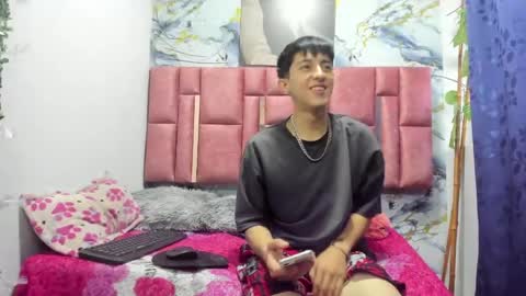 cartyxx online show from April 22, 2026, 12:28 pm