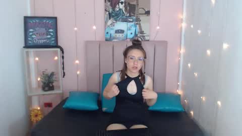 casandraroberthrs707 online show from March 6, 2026, 8:38 pm