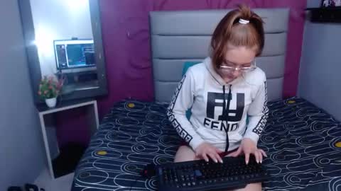 casandraroberthrs707 online show from March 25, 2026, 8:15 pm