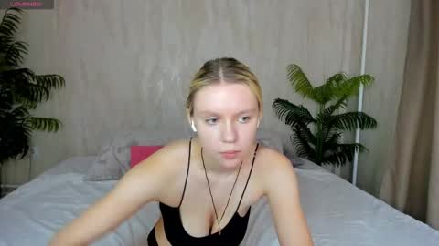 Snapshot of casey__miller chatting on October 1, 2025, 10:10 am casey__miller online show from October 1, 2025, 10:10 am