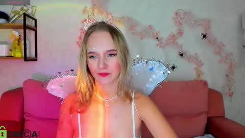 Snapshot of casey_sweeet chatting on October 31, 2025, 9:10 am Casey sweeet online show from October 31, 2025, 9:10 am