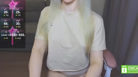 Snapshot of caseylabow chatting on January 22, 2025, 1:21 pm My name is Casey... Nice to meet you I will be happy to have funthumbs up please its important online show from January 22, 2025, 1:21 pm