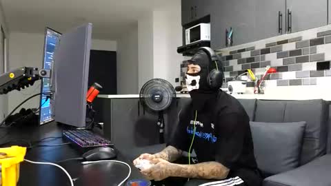 Snapshot of cash_master777 chatting on May 22, 2026, 1:13 am cash_master777 online show from May 22, 2026, 1:13 am