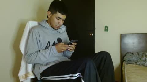 Snapshot of cash_master_san chatting on September 16, 2025, 12:50 pm Cash Master San online show from September 16, 2025, 12:50 pm