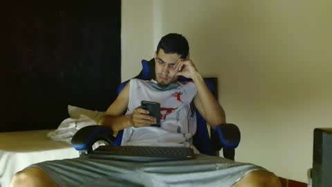 Snapshot of cash_master_san chatting on November 12, 2025, 9:14 pm Cash Master San online show from November 12, 2025, 9:14 pm