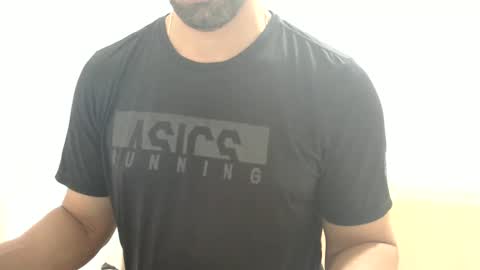 cashmastermuscle77 online show from December 18, 2024, 10:51 am