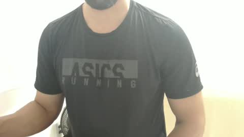 cashmastermuscle77 online show from January 2, 2025, 5:29 pm