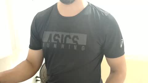 cashmastermuscle77 online show from January 3, 2025, 9:57 pm