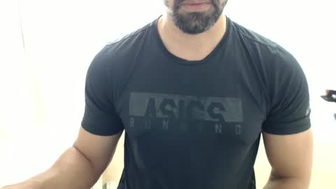 cashmastermuscle77 online show from June 20, 2026, 1:58 pm