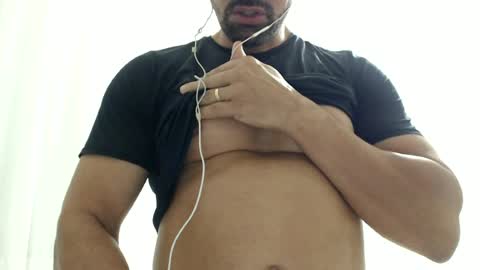 cashmastermuscle77 online show from July 8, 2026, 11:15 am