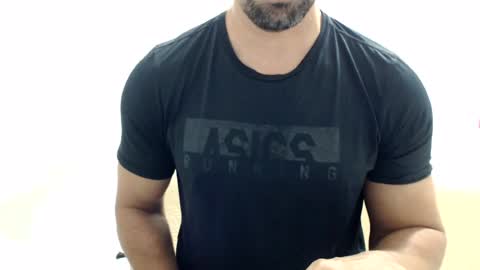 cashmastermuscle77 online show from July 9, 2026, 12:09 pm