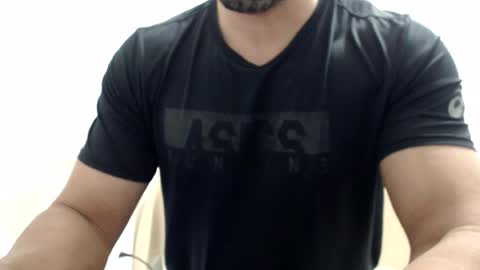 cashmastermuscle77 online show from July 10, 2026, 10:51 am