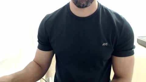 cashmastermuscle77 online show from July 13, 2026, 9:39 pm