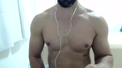 cashmastermuscle77 online show from July 25, 2026, 11:24 pm