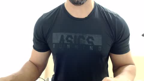 cashmastermuscle77 online show from August 2, 2026, 1:09 pm