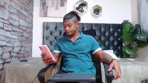 Snapshot of casike_978 chatting on September 30, 2025, 7:02 am Casike online show from September 30, 2025, 7:02 am