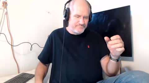 Snapshot of casinocam chatting on July 28, 2026, 6:20 pm CasinoCam online show from July 28, 2026, 6:20 pm