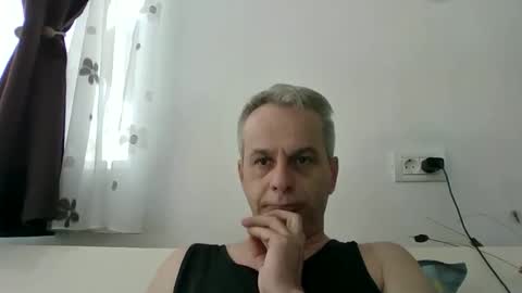 casius_77 online show from April 12, 2026, 5:12 am