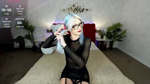 Snapshot of cassandrastars chatting on January 15, 2025, 12:41 am Cassandra online show from January 15, 2025, 12:41 am