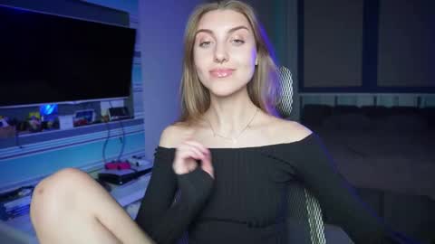 Seductress Cassia  FINDOM AND SADISM  NO NUDE online show from October 12, 2025, 5:01 pm