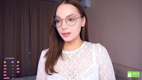 Adele online show from September 20, 2025, 4:08 pm