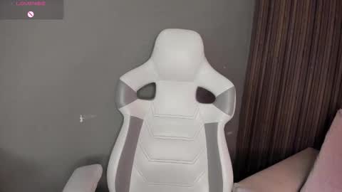 cassidy_evans online show from October 15, 2025, 11:32 am