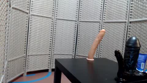 cassidystretch4 online show from December 3, 2025, 5:26 am