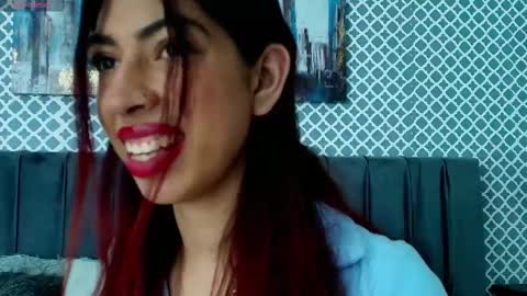 Snapshot of cassie_bloom chatting on October 1, 2025, 5:24 am cassie_bloom online show from October 1, 2025, 5:24 am