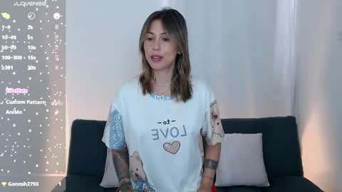 Susana independent model online show from April 6, 2026, 2:51 pm