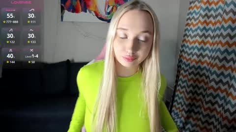 Snapshot of cassie_rosss chatting on March 19, 2026, 1:48 pm Cassie Rosss online show from March 19, 2026, 1:48 pm