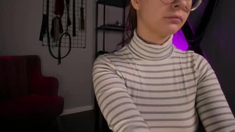 Snapshot of cassiecool chatting on September 16, 2025, 8:43 pm assie online show from September 16, 2025, 8:43 pm