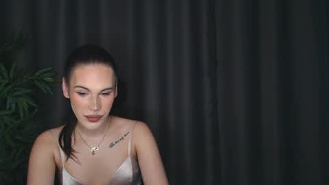 Snapshot of cassiemich chatting on May 17, 2026, 1:18 pm Cassie online show from May 17, 2026, 1:18 pm