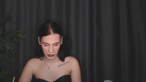 Snapshot of cassiemich chatting on May 29, 2026, 1:42 pm Cassie online show from May 29, 2026, 1:42 pm