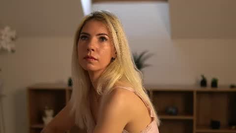 Cassi online show from June 17, 2026, 3:09 am