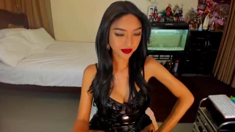 CassieValbalera online show from June 1, 2026, 3:19 am