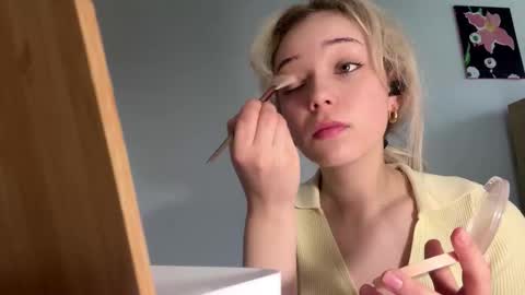 Snapshot of cassijent chatting on March 7, 2026, 8:11 am Olivia online show from March 7, 2026, 8:11 am